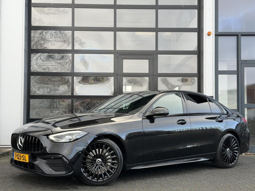 Mercedes C-klasse 180 AMG / C63 AMG ed / Sfeer / 360 / LUXE, Auto's, Automaat, Euro 6, 4 cilinders, Zwart