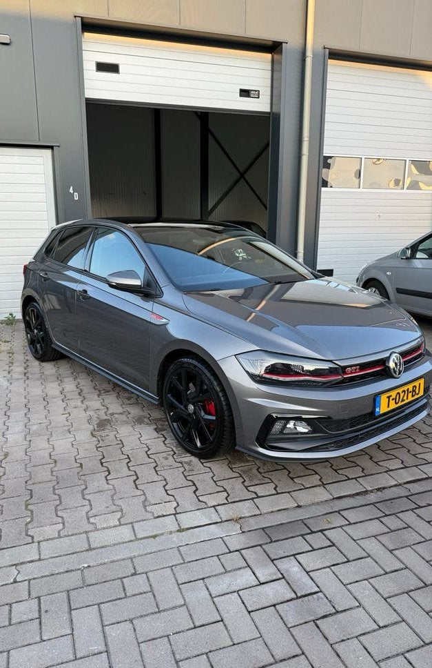 Volkswagen Polo GTI 2.0 TSI DSG 200PK, Zwart, 4 cilinders, 1984 cc, 14 km/l