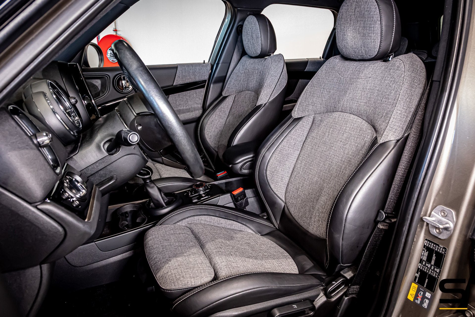 Mini Countryman 1.5 Cooper S E ALL4 Chili|HUD|1eig|StoelVerw, Auto's, Dealer onderhouden, Gebruikt, Leder en Stof, Plug-in hybride