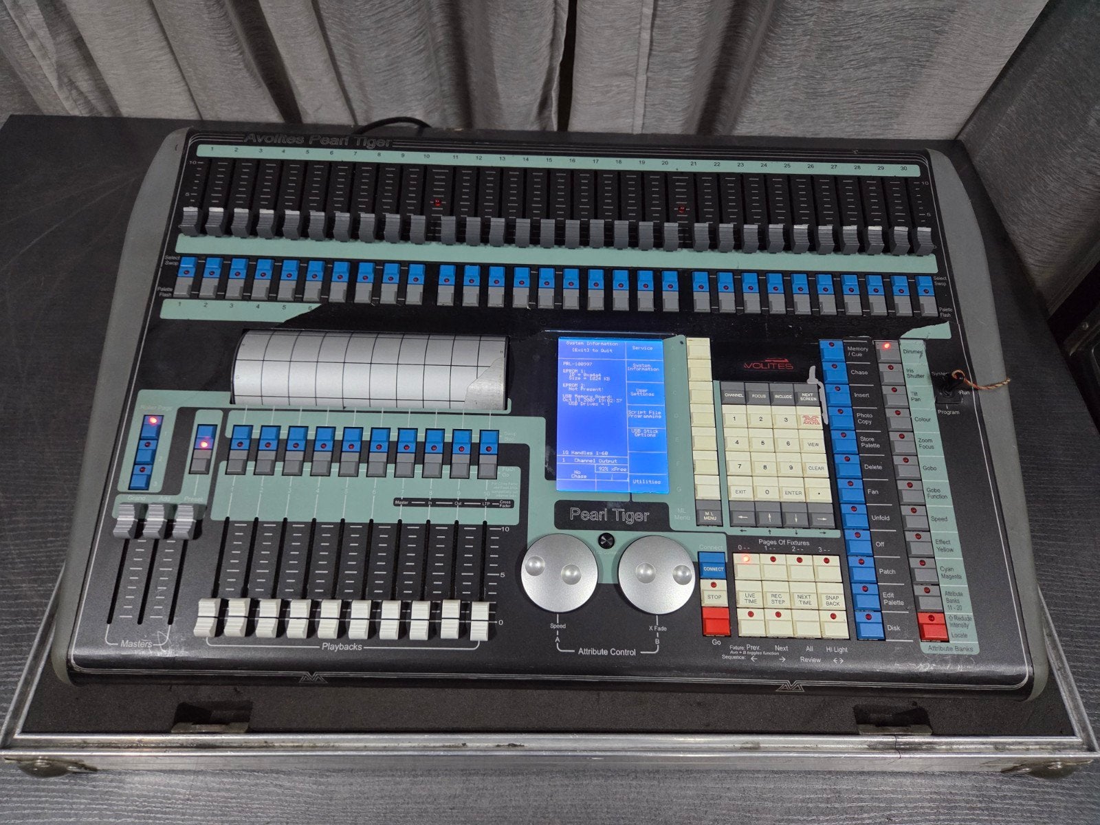 avolites Pearl Tiger dmx lichttafel, Ophalen, Gebruikt