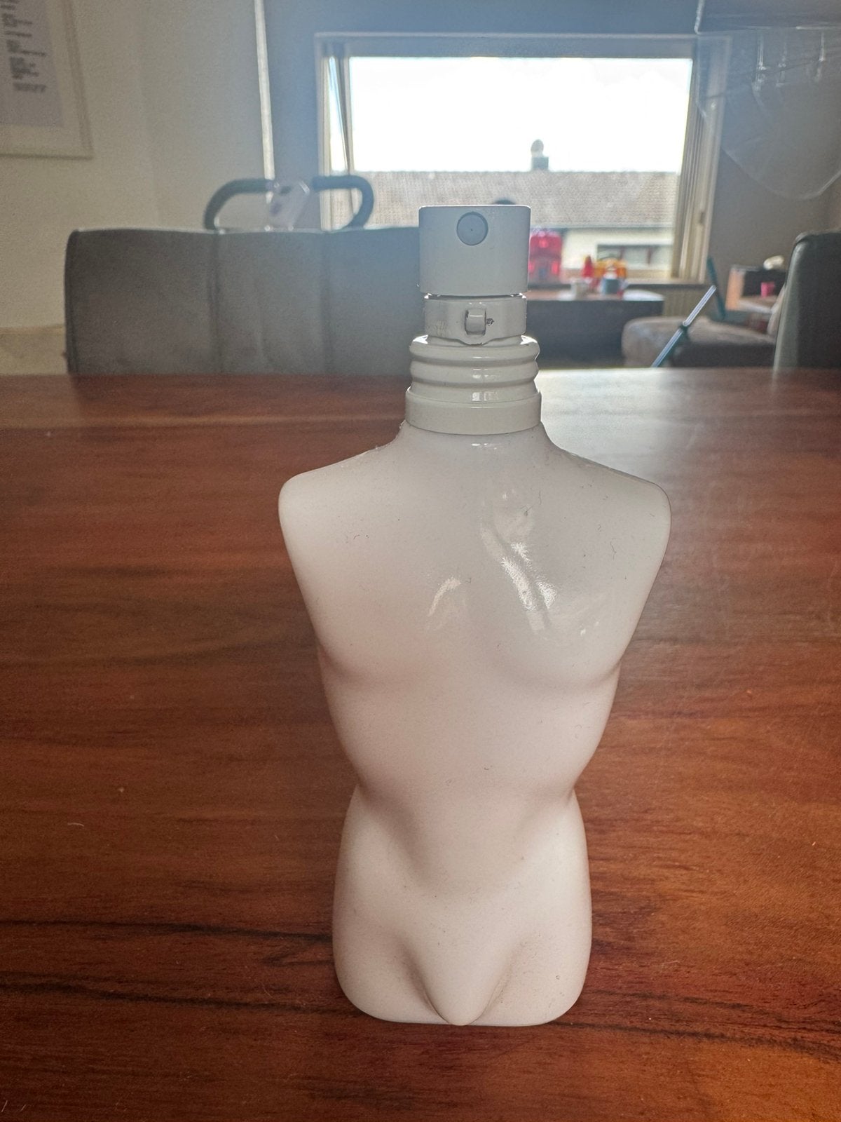 Jean Paul Gaultier Fleur du Male 75 ml, Jean Paul Gaultier, Avenue des Champs-Élysées 65-67, 75008 Parijs, Contact@jeanpaulgaultier.com