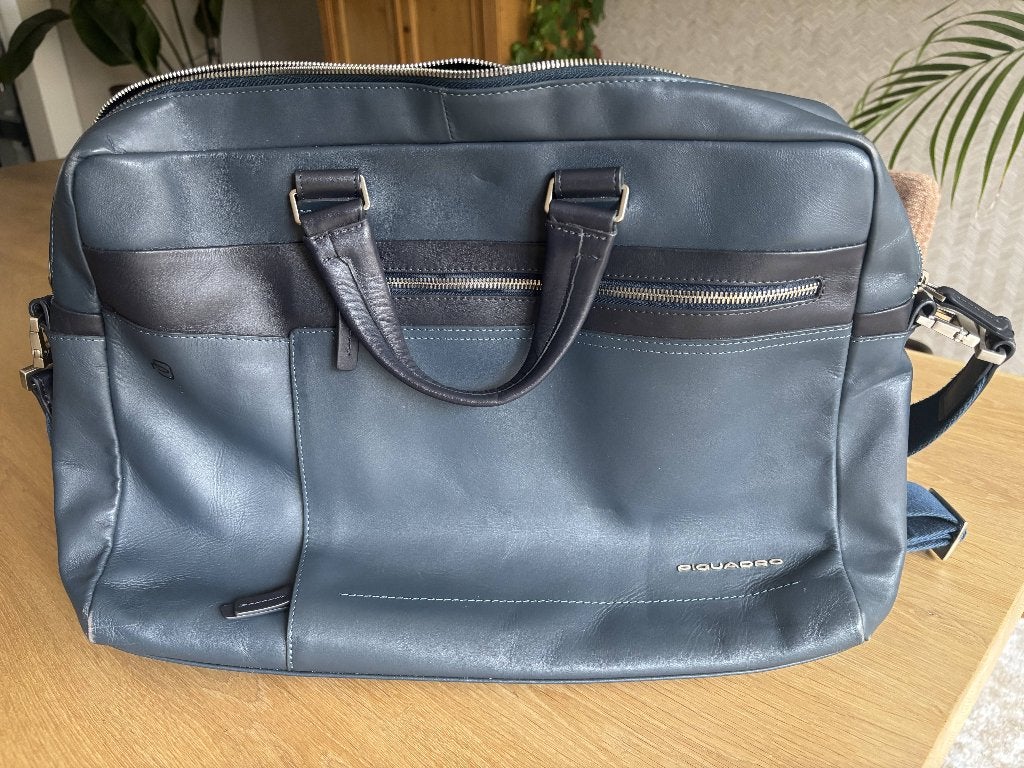 Piquadro schoudertas, Ophalen, Zo goed als nieuw, Blauw, Leer