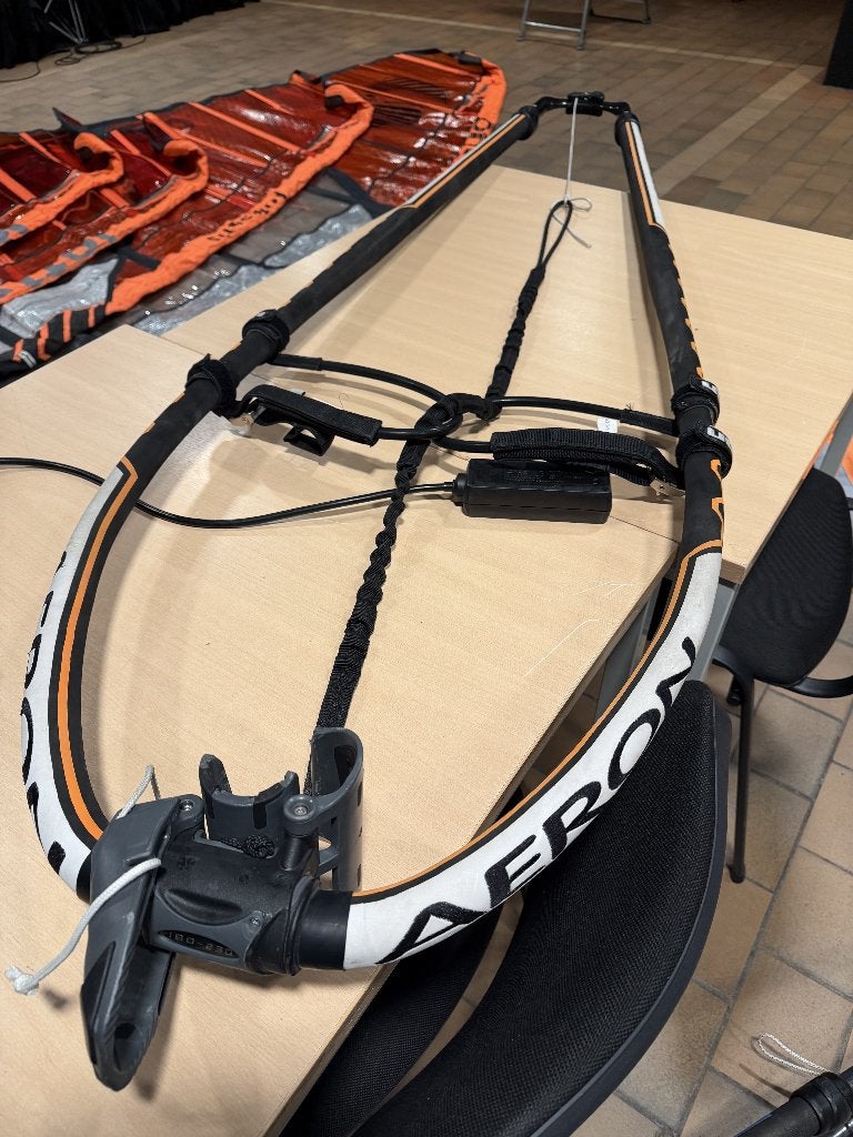 Aeron Carbon giek 180-230 ZGAN, Ophalen, Zo goed als nieuw, Overige merken, Giek