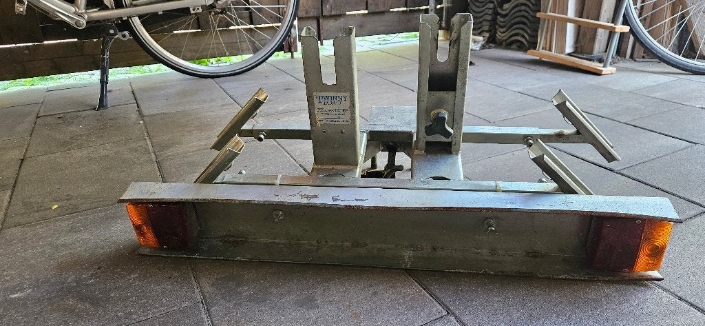 twee twinny load sets, Auto diversen, Fietsendragers, Zo goed als nieuw, Trekhaakdrager, 2 fietsen, Ophalen