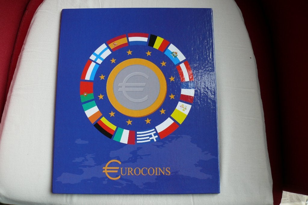 verzamelboek v 15 landen, 12 zijn er  gevuld met euromunten, Ophalen of Verzenden, Verzamelmap