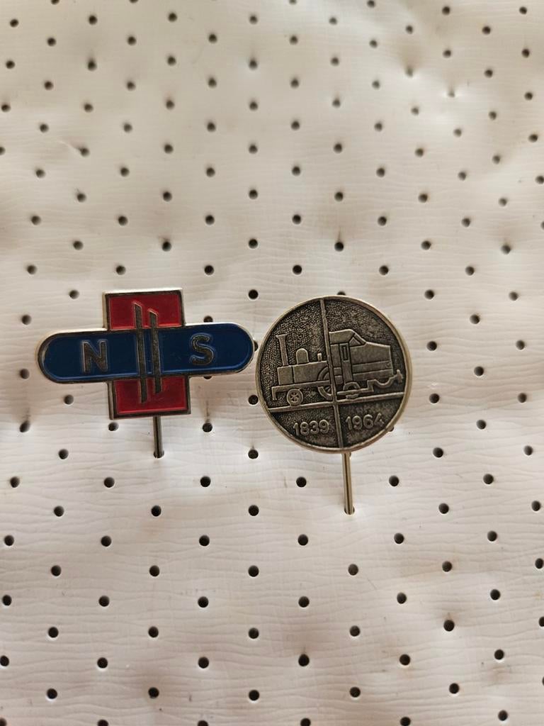 NS Speldjes: Vintage pins, Ophalen of Verzenden, Gebruikt, Transport, Speldje of Pin