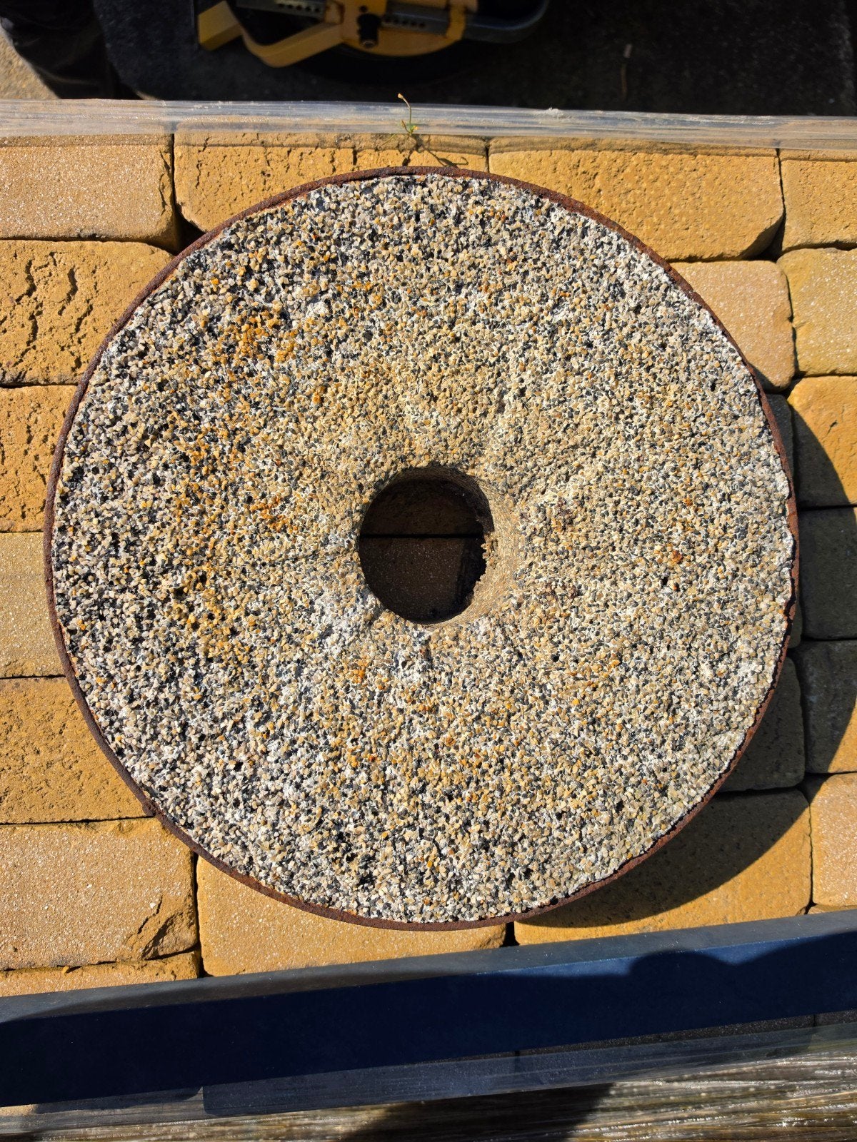 Betonnen Molensteen | 41cm Diameter 9cm Hoog, Ophalen, Gebruikt