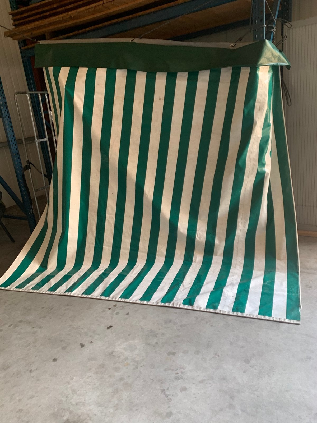 Professioneel zeil in wit/groen streep. 260cm x 260cm, Ophalen, Gebruikt