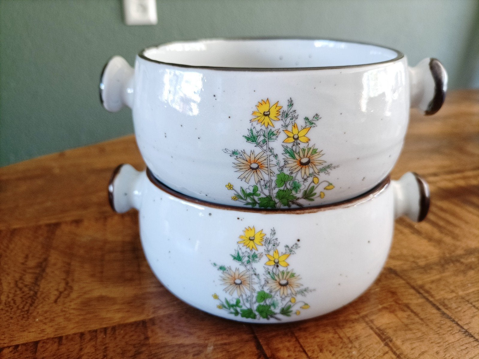 2 vintage soepkommen Wild Flowers, Keramiek, Vintage, Ophalen of Verzenden, Zo goed als nieuw