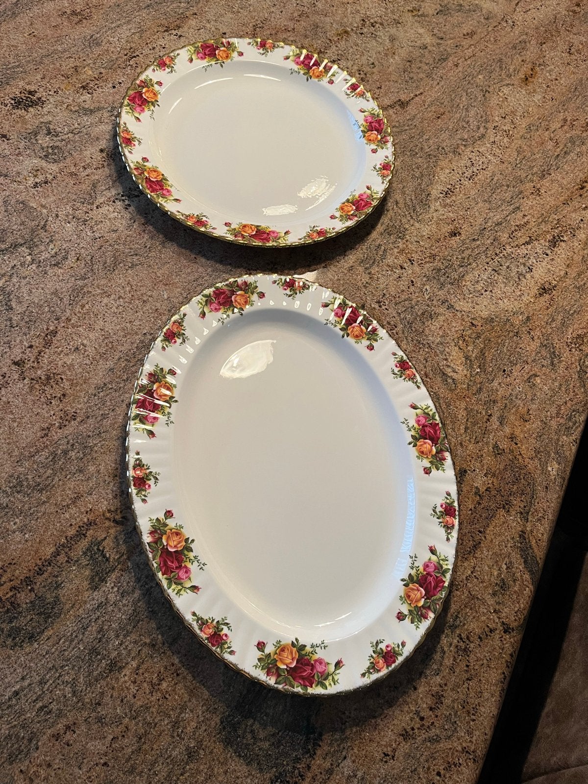Royal Albert Old Country Roses Serveerschalen Set, Antiek en Kunst, Ophalen