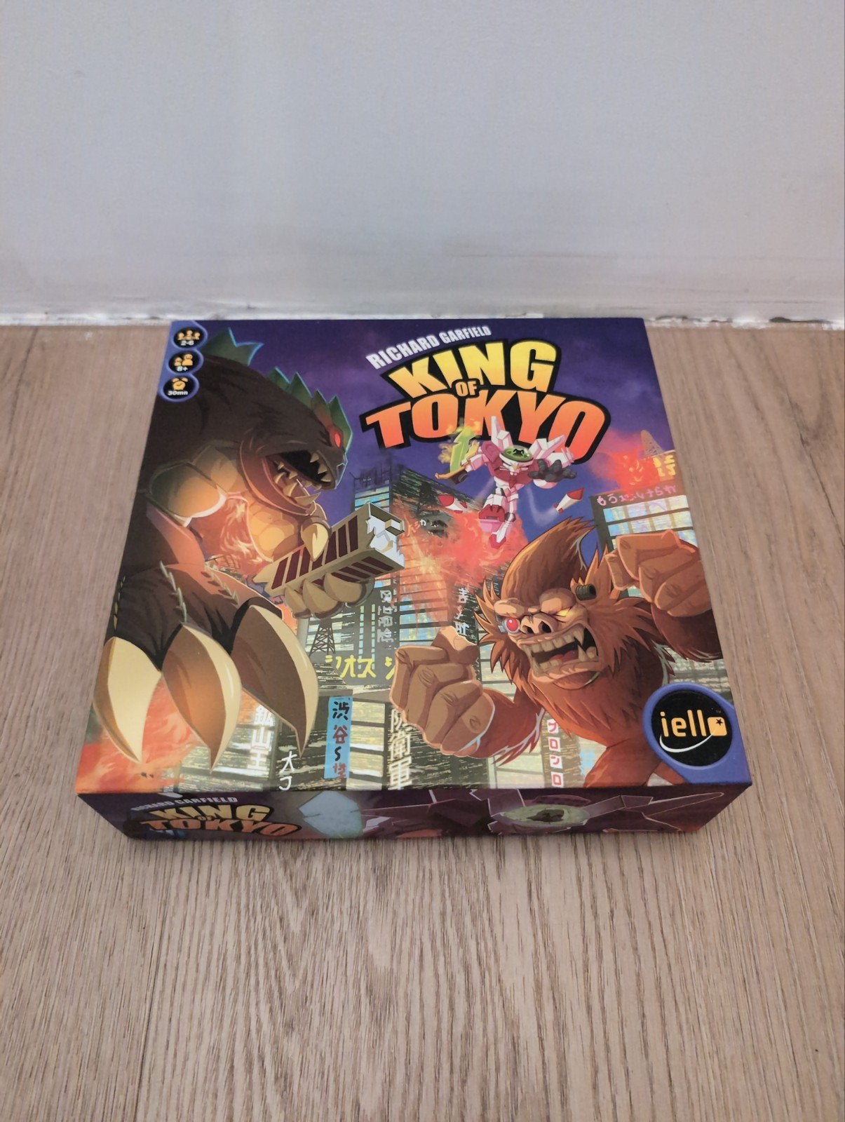 King of Tokyo bordspel - Monsterlijk plezier!, Hobby en Vrije tijd, Gezelschapsspellen | Bordspellen, Gebruikt, Drie of vier spelers
