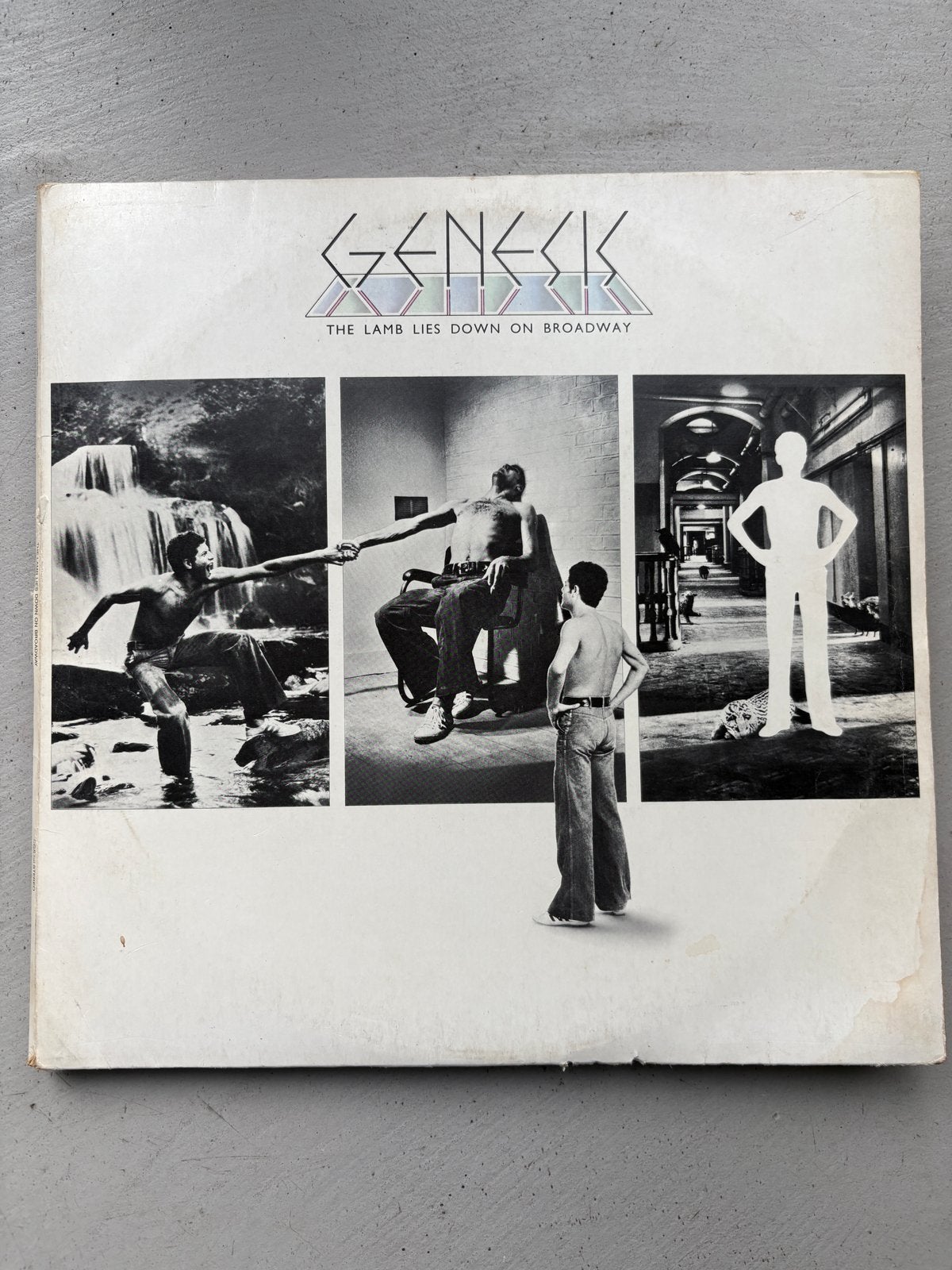 Genesis - The Lamb Lies Down on Broadway LP, Rock, Gebruikt, Ophalen of Verzenden, 12 inch