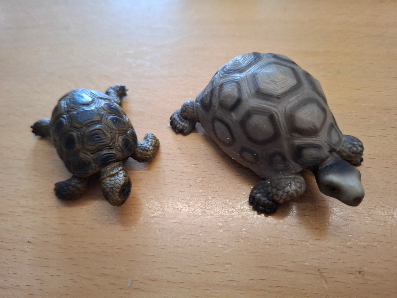 2 Schleich schildpadden, Ophalen of Verzenden, Paard, Beeldje of Figuurtje