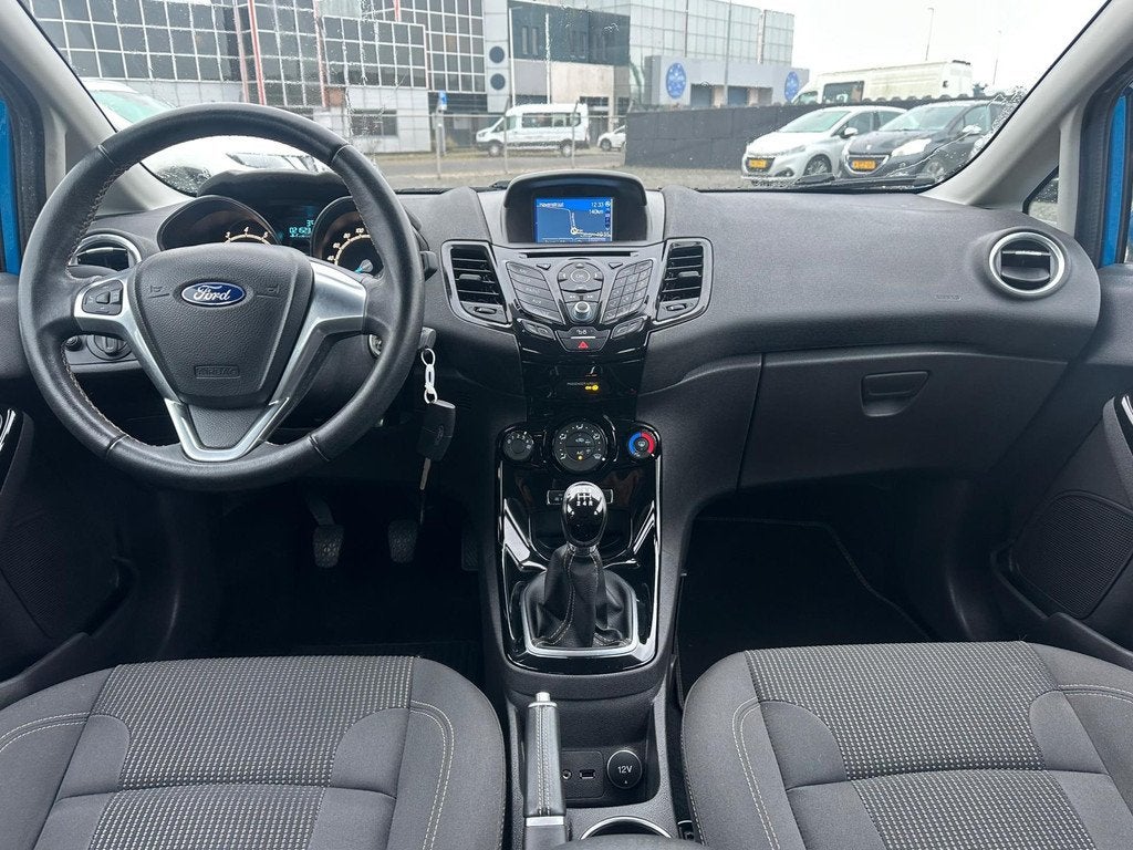 Ford Fiesta 1.0 EcoBoost Titanium/AIRCO/NAVI/NW APK, Voorwielaandrijving, Blauw, 23 km/l, Origineel Nederlands