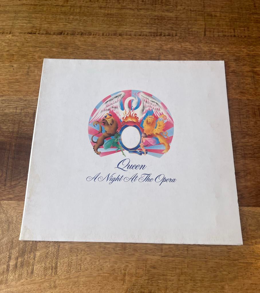 LP Queen - A Night At The Opera, Gebruikt, Originele persing, Ophalen of Verzenden, 1970 - 1979