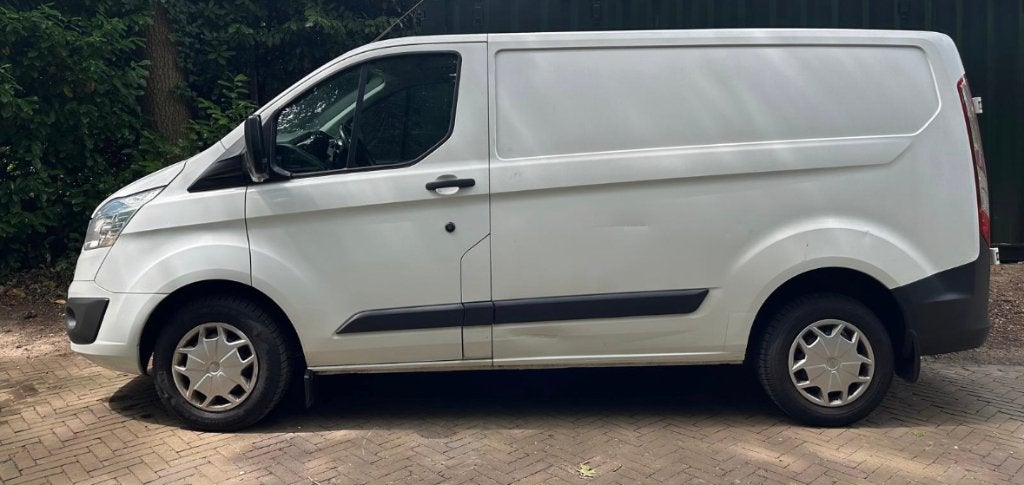 Ford Transit Custom GB 2.2 Tdci 125PK 270 L1h1 2016 Wit, Auto's, Bestelauto's, Voorwielaandrijving, Zwart, 4 cilinders, Wit