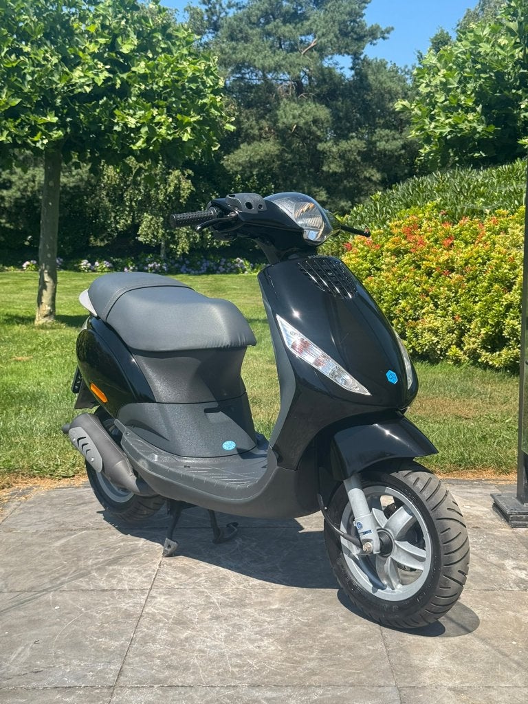 ⭐️Piaggio zip 2 takt 50cc Brom ZO GOED ALS NIEUW 2000 Km⭐️