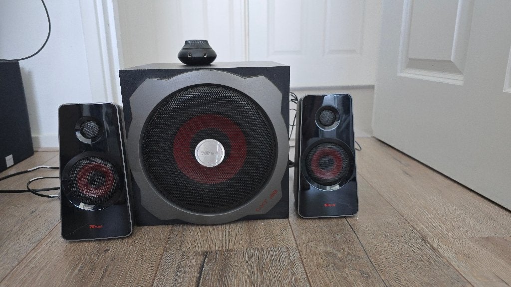 Trust GXT 38 2.1 Ultimate Bass speaker set (met doos), Ophalen of Verzenden, Zo goed als nieuw, Audiokanaal 2.1, TRUST