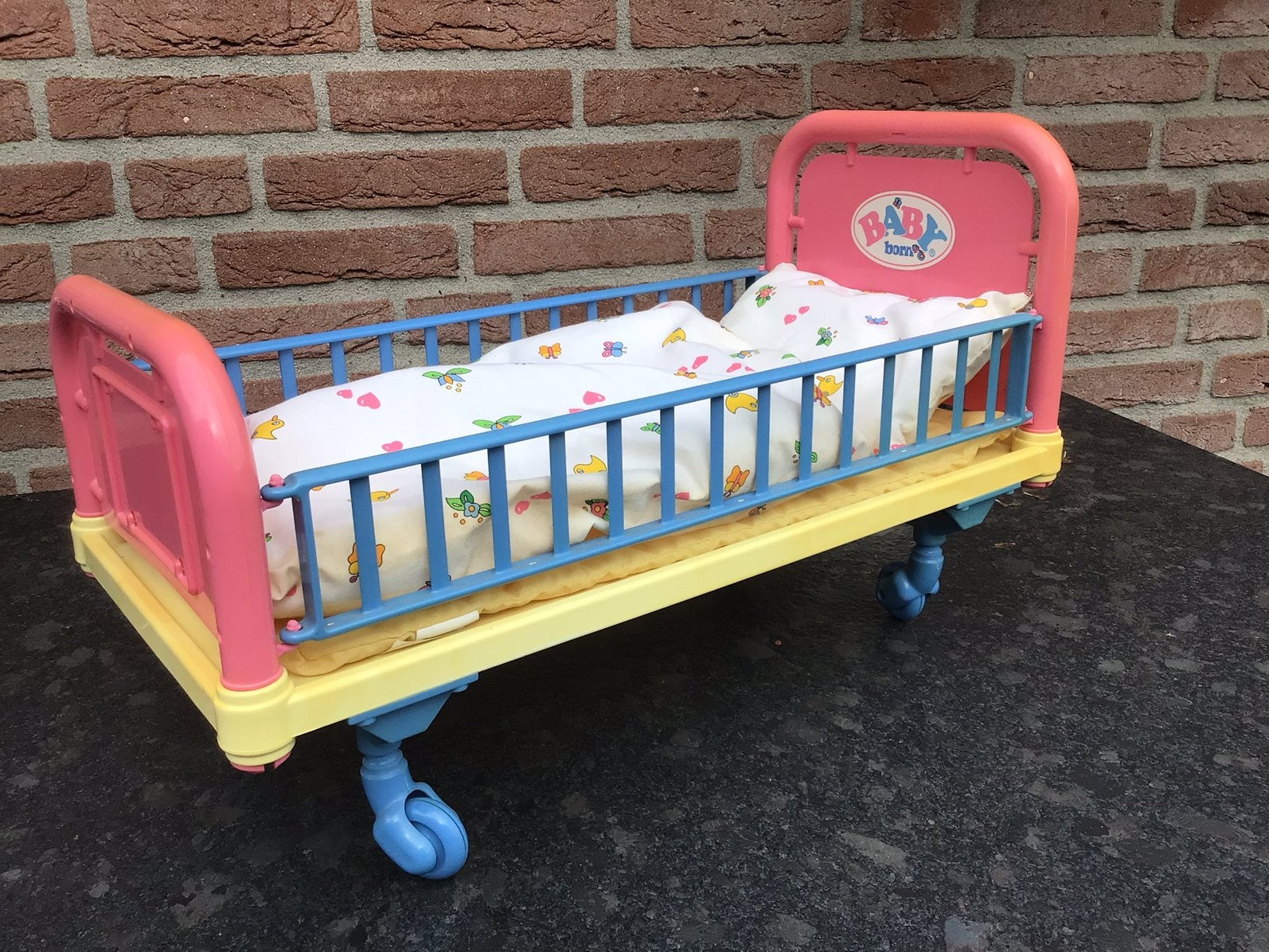 Baby Born poppenbedje, Ophalen, Gebruikt, Babypop