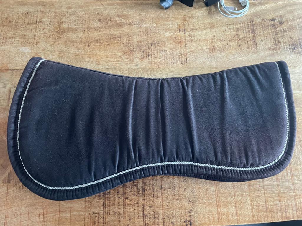 Zadelonderlegger maat full, Dieren en Toebehoren, Paarden en Pony's | Dekens en Dekjes, Full (L), Schokabsorberend, Gebruikt, QHP