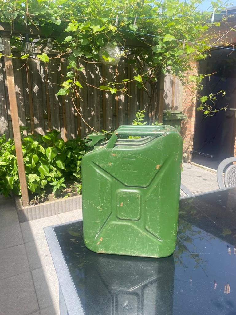 Stalen Jarrycan 25 liter, Ophalen of Verzenden, Zo goed als nieuw
