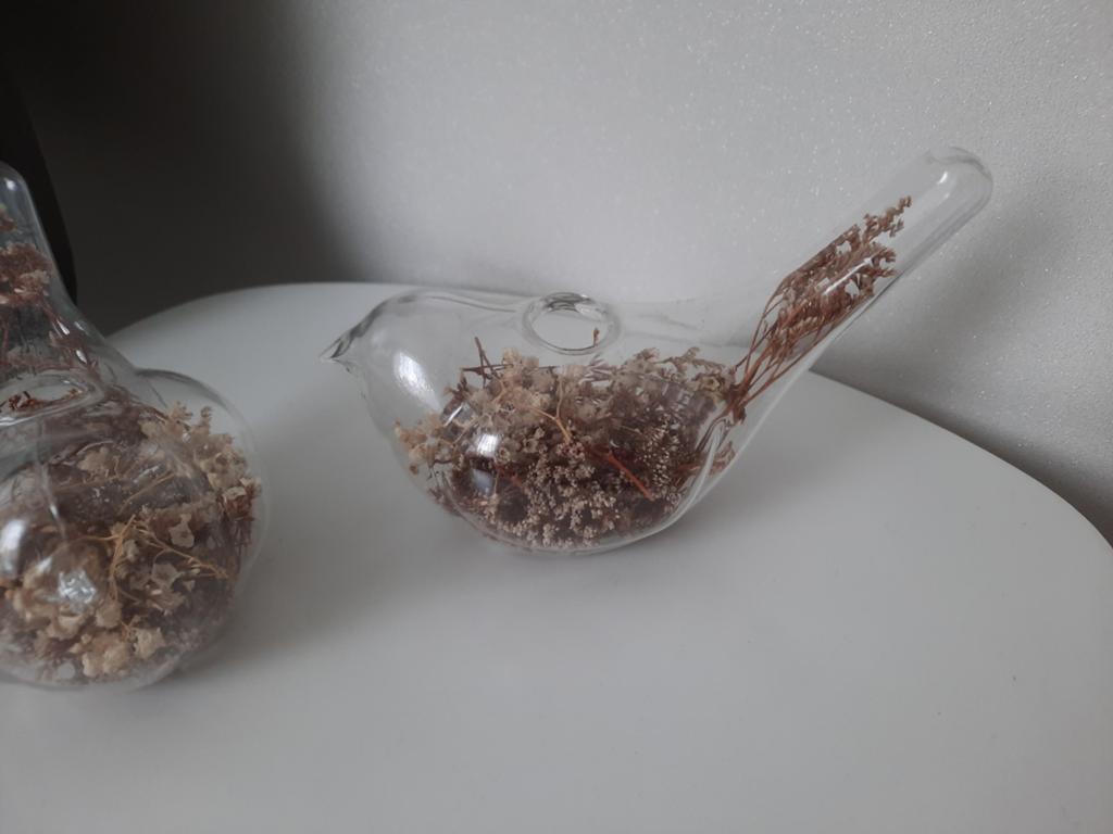 Glazen vogels met gedroogde bloemen, Huis en Inrichting, Ophalen, Meerkleurig, Glas, Landelijk