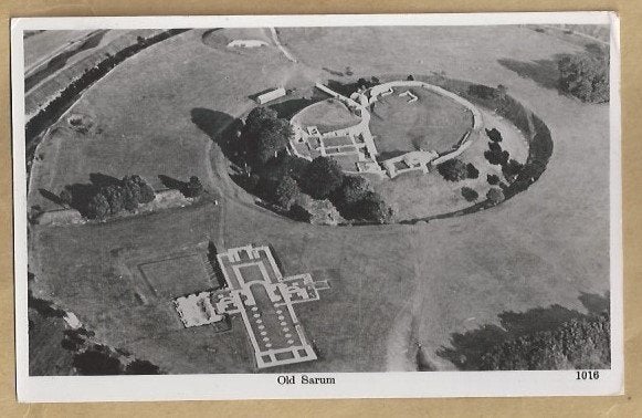 Oude Sarum Luchtfoto - Vintage Ansichtkaart, Ophalen of Verzenden, 1940 tot 1960, Ongelopen, Engeland