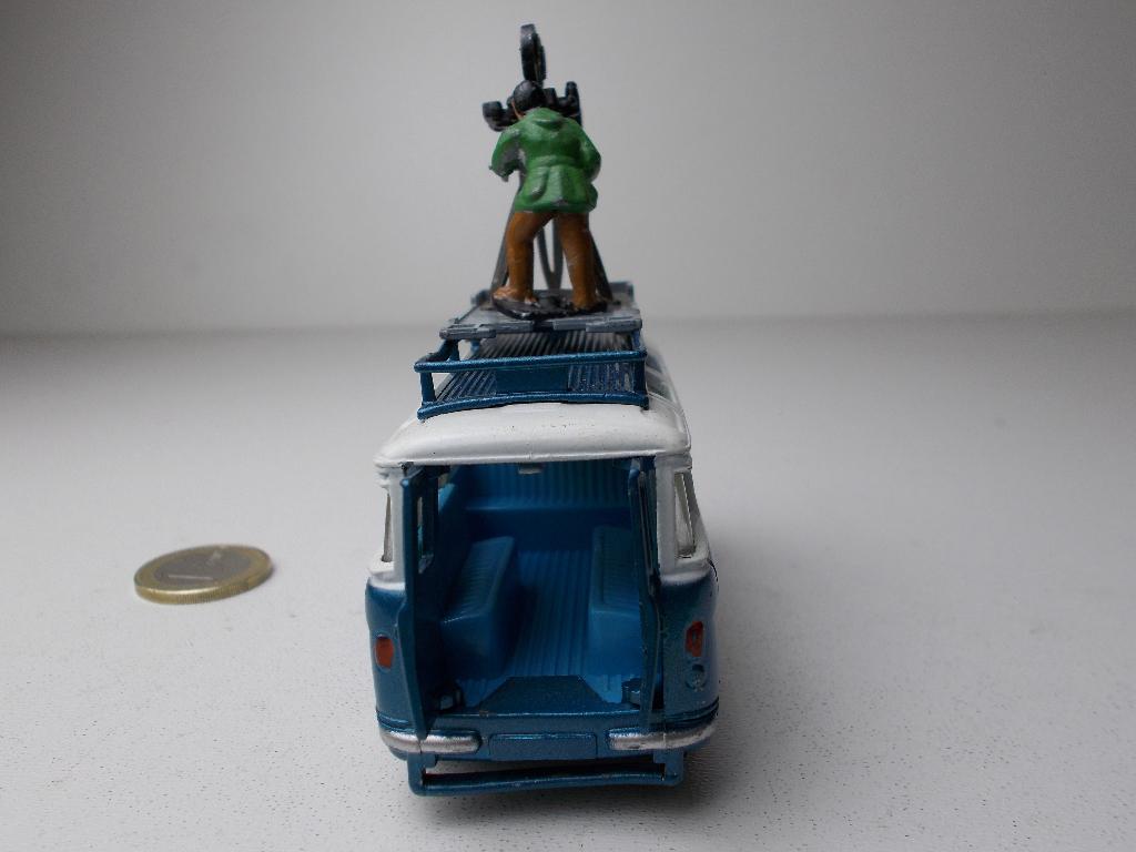 ≥ 1968 Corgi Toys 479 COMMER BUS 2500 SERIES 
