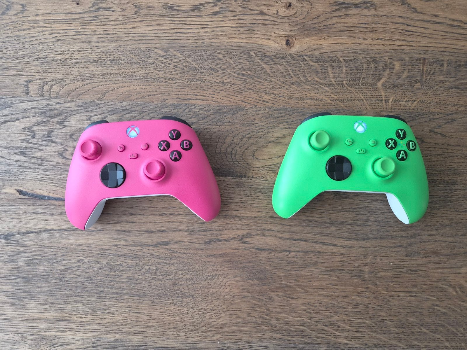 Xbox Series X/S Controllers - Roze en Groen, Spelcomputers en Games, Spelcomputers | Xbox Series X en S, Zo goed als nieuw, Ophalen of Verzenden