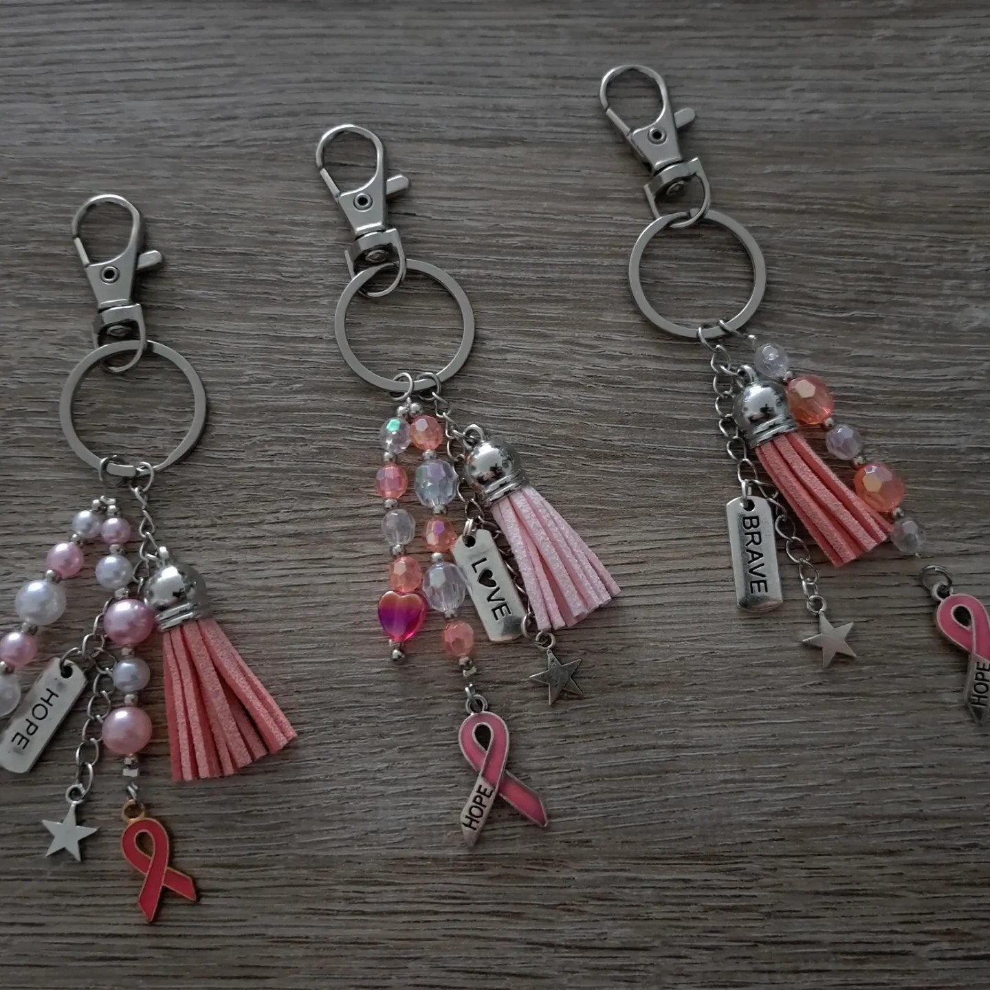 Sleutel/tas hanger Pink Ribbon - Borstkanker bewustzijn, Ophalen of Verzenden, Nieuw, Hanger