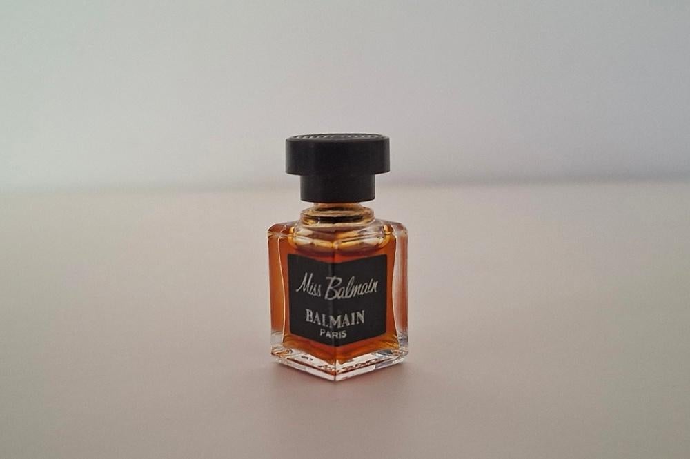 Balmain parfum miniatuur Miss Balmain - P, Ophalen of Verzenden, Zo goed als nieuw, Miniatuur, Gevuld