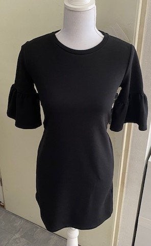 Mooie zwarte jurk van Pull & Bear, maat XS (qwe), Kleding | Dames, Zwart, Ophalen of Verzenden, Zo goed als nieuw, Pull & Bear
