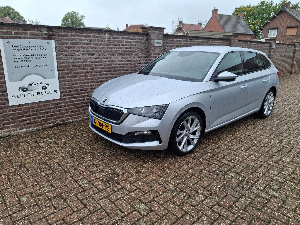 Skoda Scala 1.0 TSI Sport Business,Automaat,Navi,Led,St verw, Auto's, Skoda, Dealer onderhouden, 49 €/maand, Origineel Nederlands