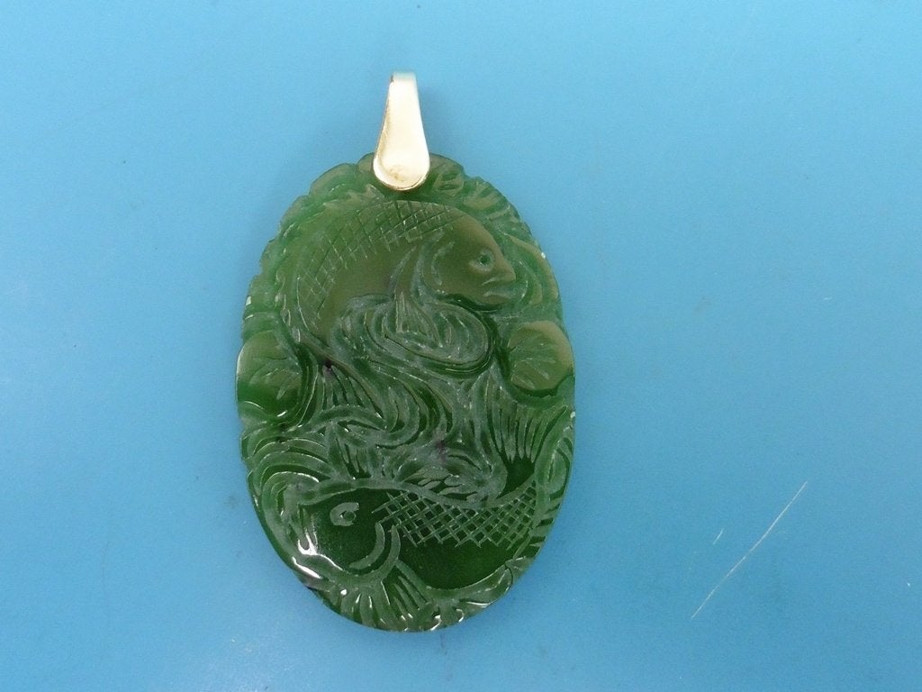 Jade hanger met gouden hangoog                          G118, Sieraden, Tassen en Uiterlijk, Kettinghangers, Gebruikt, ., Ophalen of Verzenden