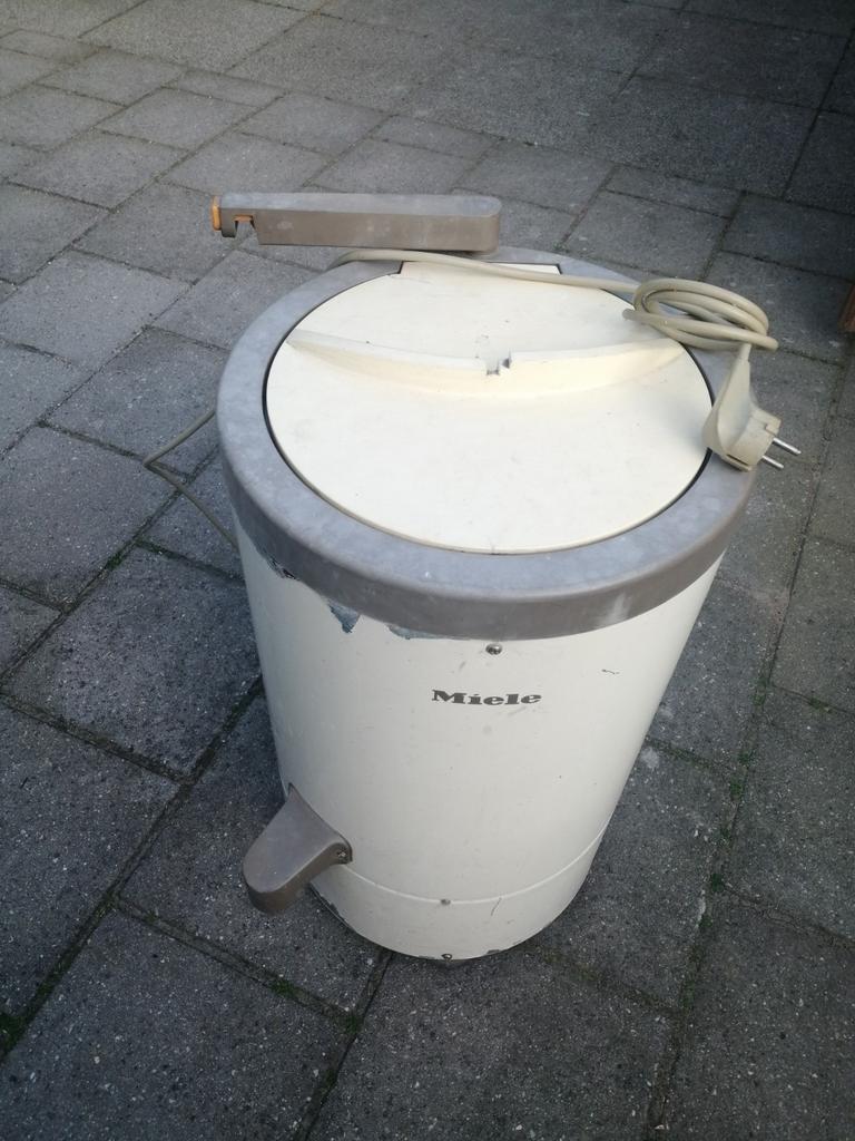 Miele Centrifuge WZ 257 - Gebruikt, Ophalen, Gebruikt, Minder dan 85 cm, Minder dan 4 kg