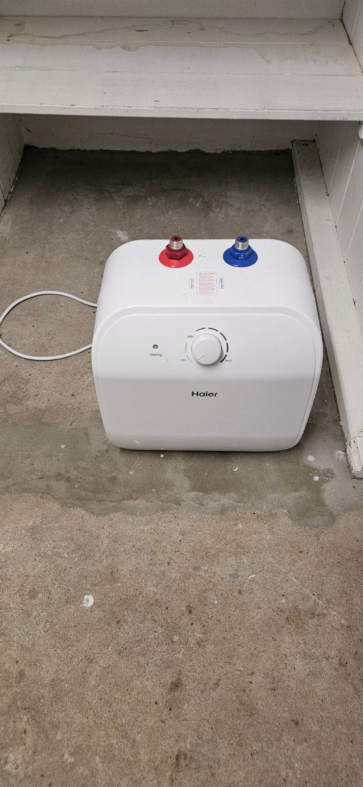 Haier Elektrische Boiler 10L - Zo goed als nieuw, Doe-het-zelf en Verbouw, Minder dan 20 liter, Ophalen of Verzenden, Zo goed als nieuw