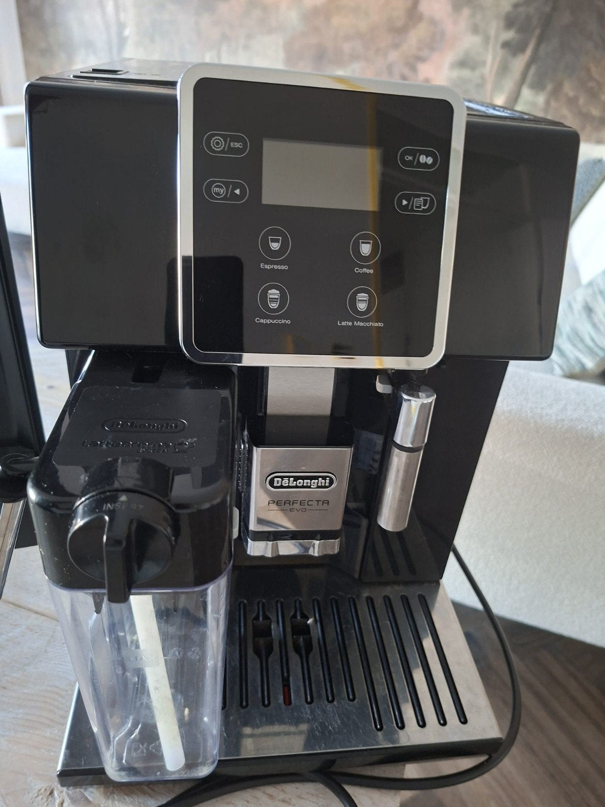 DELONGHI PERFECTA EVO  (BONEN ), Ophalen, Zo goed als nieuw, Espresso apparaat