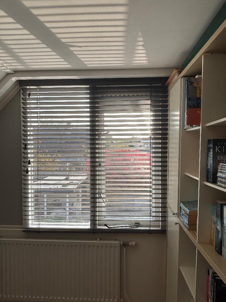 Luxaflex, hout, antracietgrijs, Ophalen, 100 tot 150 cm, 100 tot 150 cm, Hout
