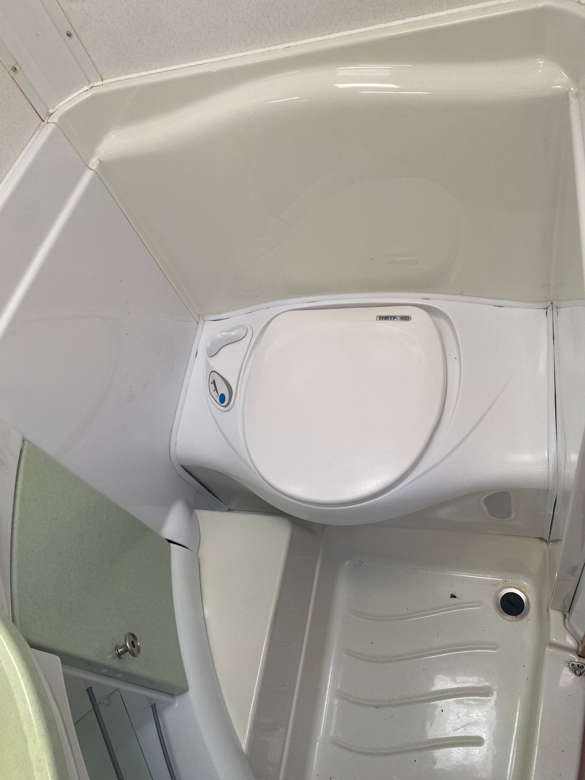 Interieur en toilet caravan, Ophalen, Gebruikt