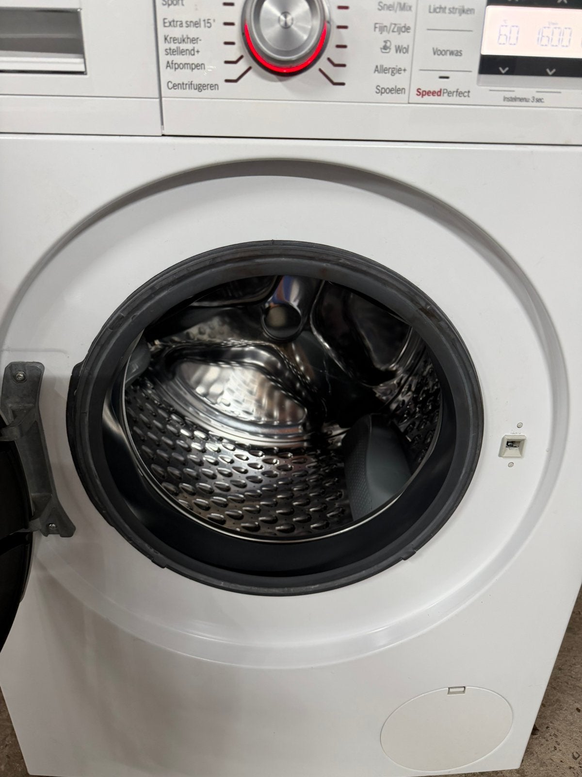 Foto 7 van Bosch 9kg HomeProfessional Wasmachine (Gratis Bezorgen)