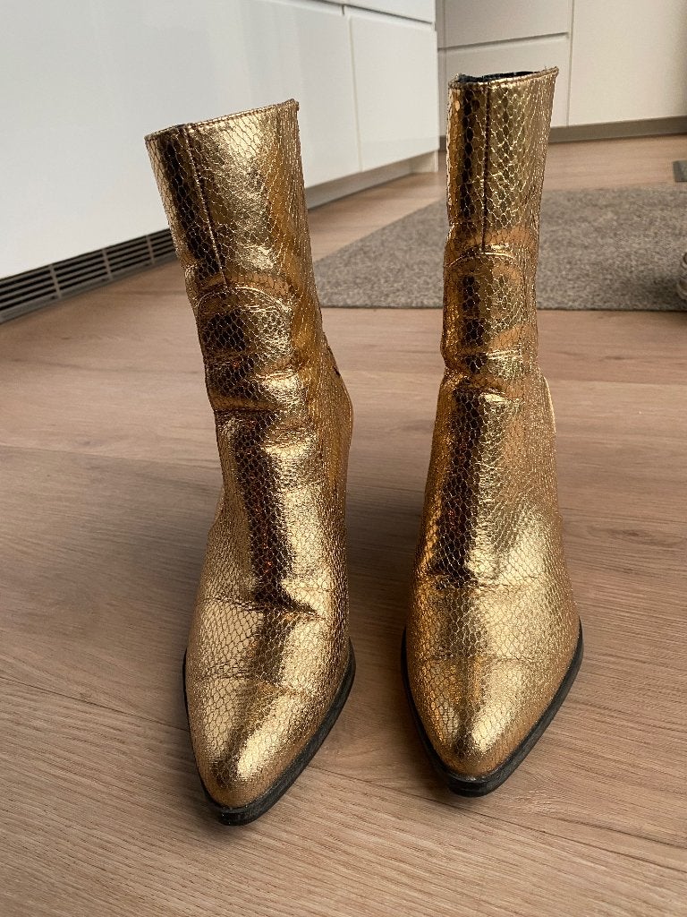 Z.g.a.n. Gouden laarsjes, maat 36, Kleding | Dames, Schoenen, Overige kleuren, Zara, Lage of Enkellaarzen, Ophalen of Verzenden