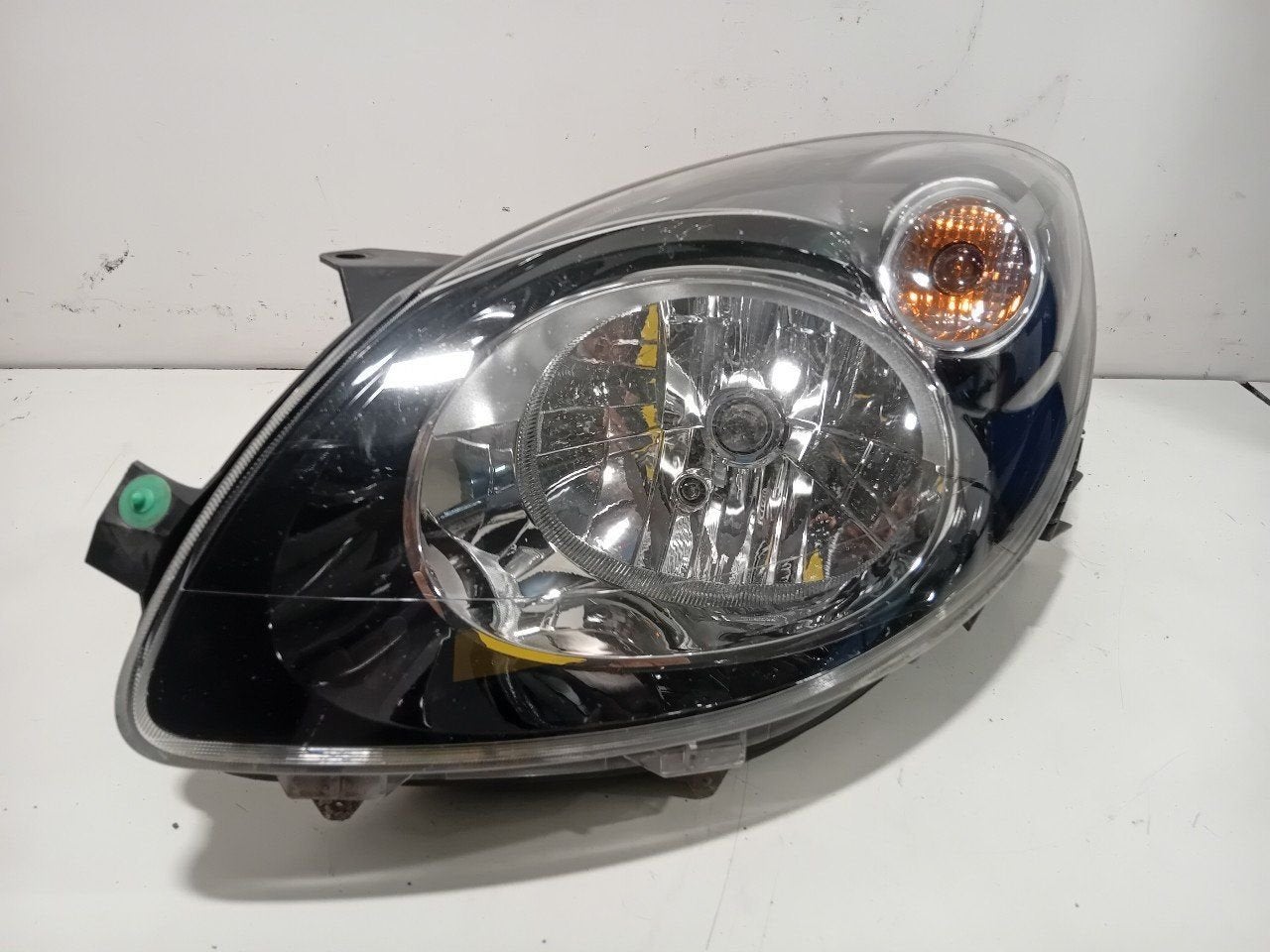 Koplamp links Renault Twingo, Onderdelen@venauto.nl, Van der Ven Autorecycling B.V., Gebruikt, Ettenseweg 76, 4706 PB Roosendaal, The Netherlands