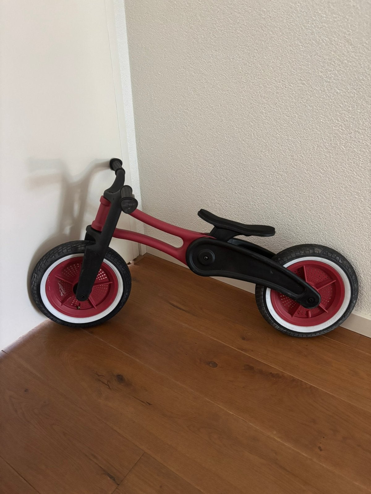 Wishbone loopfiets en driewieler, Kinderen en Baby's, Ophalen, Zo goed als nieuw, Loopfiets