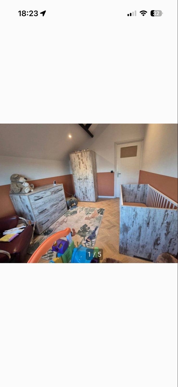 Complete Babykamer Set - Ledikant, Commode, Kledingkast, Ophalen, Zo goed als nieuw, Ledikant