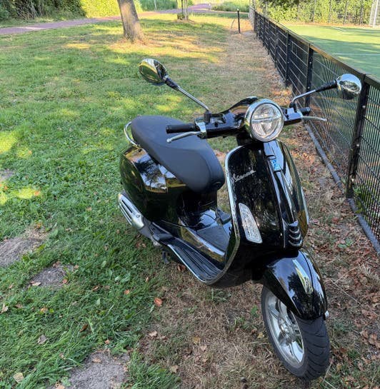 Vespa Primavera 2025 - Zo goed als nieuw, 50 km/u, Ophalen of Verzenden, Zo goed als nieuw, Maximaal 45 km/u, Overige modellen