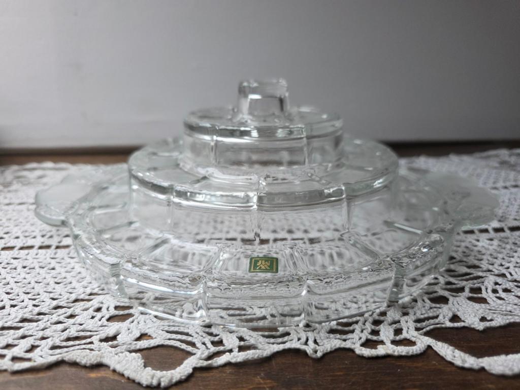 Super leuk! Glazen hapjesschaal schaal pyramide, Ophalen of Verzenden, Overige stijlen, Glas, Schaal of Schalen