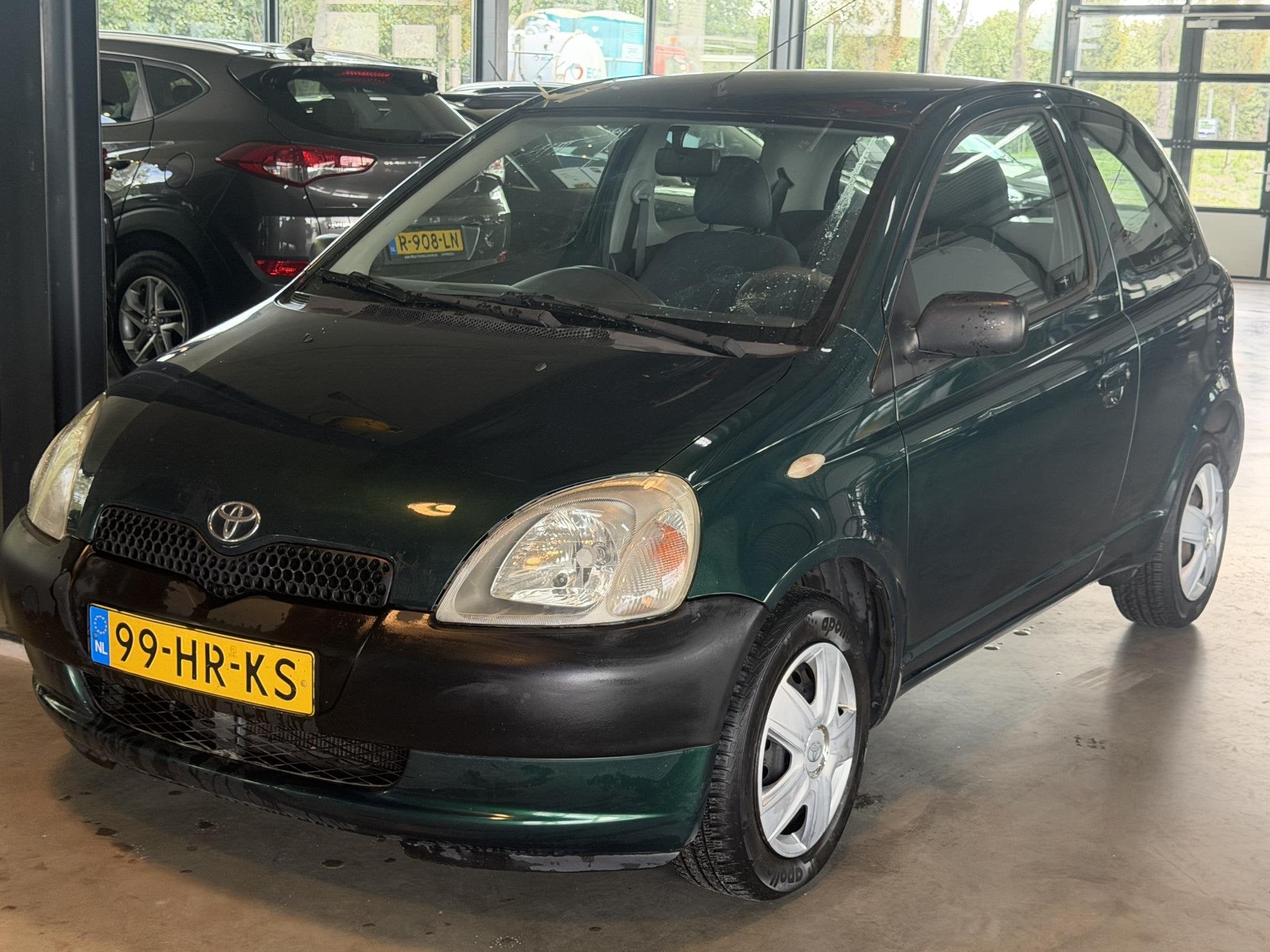 Toyota Yaris 1.0-16V VVT-i Terra, Auto's, Voorwielaandrijving, Stof, Gebruikt, 4 cilinders