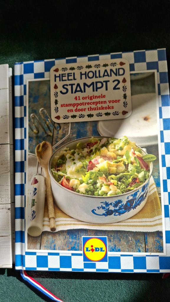 Heel Holland stampt deel 2. Lidl., Boeken, Ophalen of Verzenden, Zo goed als nieuw, Spiritualiteit algemeen, Achtergrond en Informatie