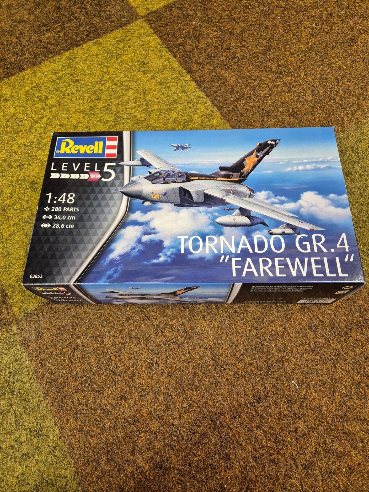 Revell 03853 TORNADO GR.4 FAREWELL, Revell, Nieuw, Ophalen of Verzenden, Groter dan 1:72
