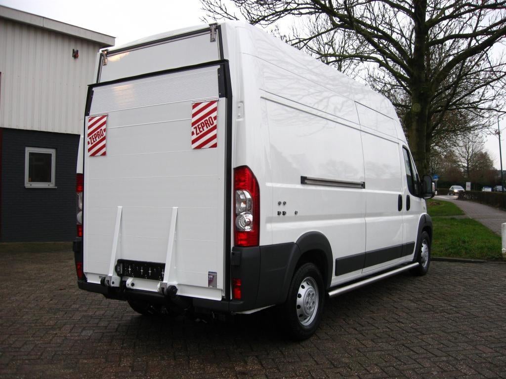 Busje met chauffeur verhuizer, Ophalen of Verzenden, Wit
